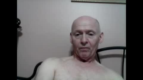 oldbuthorny62 online show from 3, 1, 2025