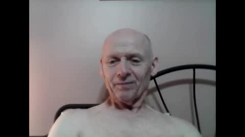 oldbuthorny62 online show from 15, 1, 2025