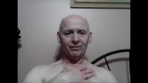 oldbuthorny62 online show from 19, 1, 2025