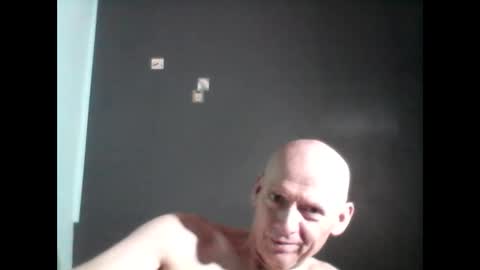 oldbuthorny62 online show from 5, 3, 2025