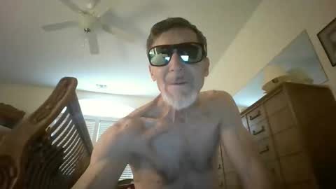 Snapshot of oldbuttsexy chatting on 25, 4, 2026 oldbuttsexy online show from 25, 4, 2026