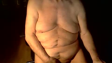 Snapshot of oldfoxie2 chatting on 31, 1, 2025 fox online show from 31, 1, 2025