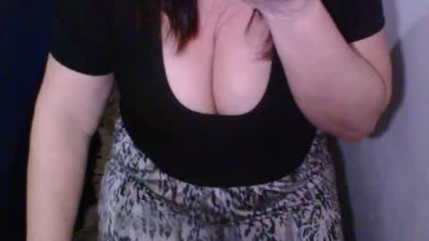 Snapshot of oldgirl60 chatting on 1, 6, 2026 oldgirl60 online show from 1, 6, 2026