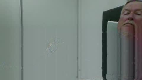 Snapshot of oldguy0702 chatting on 9, 9, 2025 oldguy0702 online show from 9, 9, 2025