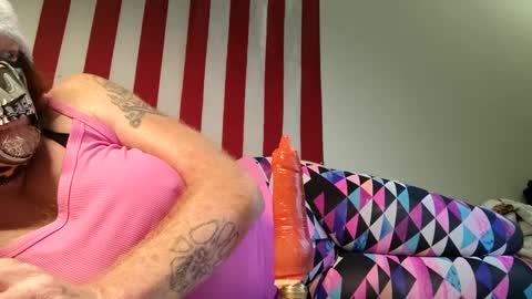 Laura online show from 4, 10, 2025