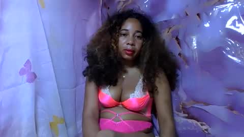 Snapshot of olinaa chatting on 8, 6, 2026 olinaa online show from 8, 6, 2026