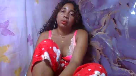 Snapshot of olinaa chatting on 27, 6, 2026 olinaa online show from 27, 6, 2026