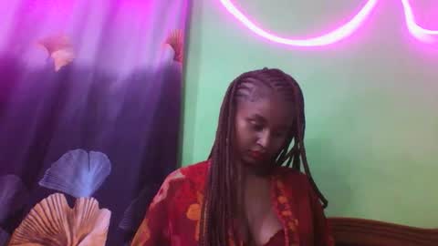 olinah610 online show from 16, 12, 2025