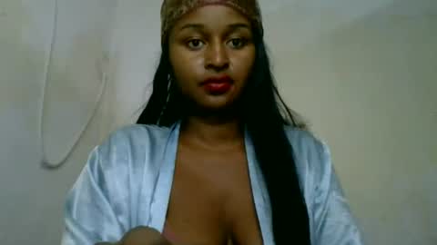 olinah610 online show from 24, 6, 2026
