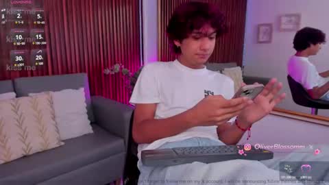 Snapshot of oliver20__ chatting on 27, 7, 2026 oliver20__ online show from 27, 7, 2026
