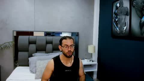 Oliver Blanc online show from 15, 4, 2026