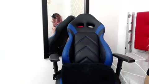 Oliver  online show from 7, 12, 2024