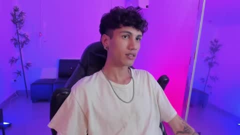 Oliver fast online show from 5, 12, 2024