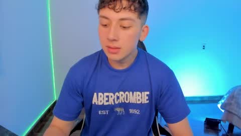Snapshot of oliver_kyy chatting on 29, 5, 2026 oliveeer online show from 29, 5, 2026