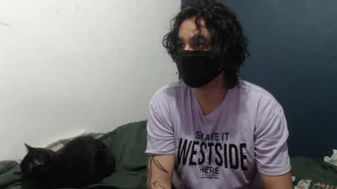 Snapshot of oliver_laid_2023 chatting on 4, 12, 2024 oliver_laid_2023 online show from 4, 12, 2024