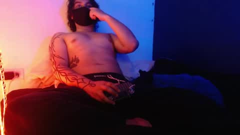 Snapshot of oliver_laid_2023 chatting on 31, 12, 2024 oliver_laid_2023 online show from 31, 12, 2024