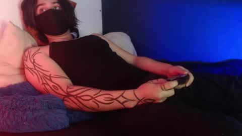 Snapshot of oliver_laid_2023 chatting on 1, 2, 2025 oliver_laid_2023 online show from 1, 2, 2025