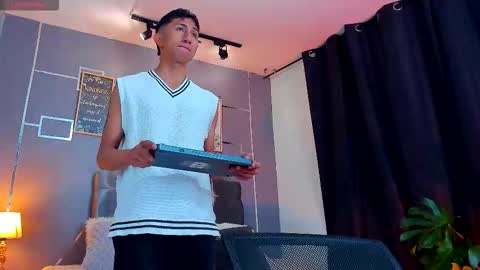 oliver mr  online show from 4, 11, 2025