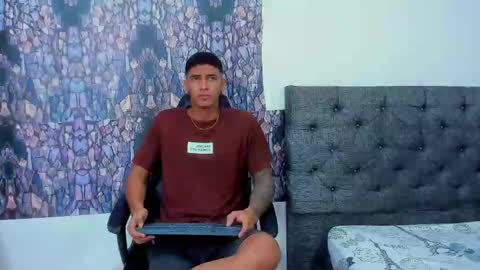 oliver_smith_2 online show from 27, 2, 2025