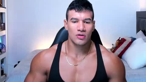 Snapshot of oliver_tommy chatting on 19, 9, 2025 oliver_tommy online show from 19, 9, 2025