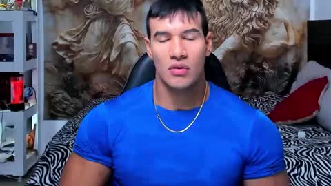 Snapshot of oliver_tommy chatting on 18, 10, 2025 oliver_tommy online show from 18, 10, 2025