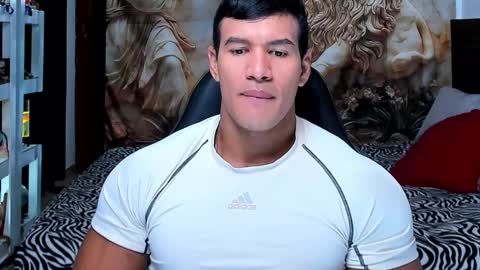 Snapshot of oliver_tommy chatting on 3, 11, 2025 oliver_tommy online show from 3, 11, 2025