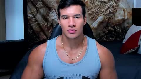 Snapshot of oliver_tommy chatting on 14, 11, 2025 oliver_tommy online show from 14, 11, 2025