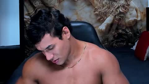 Snapshot of oliver_tommy chatting on 15, 11, 2025 oliver_tommy online show from 15, 11, 2025