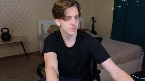 Oliver Evans online show from 19, 12, 2024