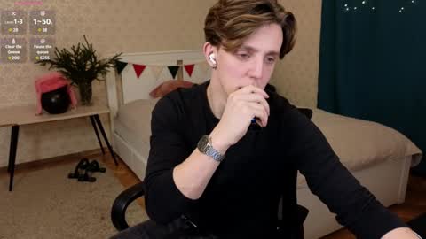 Oliver Evans online show from 2, 1, 2025