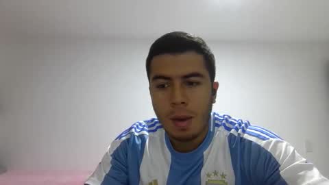 Snapshot of oliverrony chatting on 21, 12, 2025 oliverrony online show from 21, 12, 2025