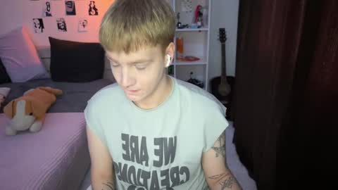 Snapshot of olivertasty chatting on 30, 9, 2025 oliver online show from 30, 9, 2025