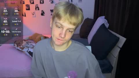 Snapshot of olivertasty chatting on 19, 10, 2025 oliver online show from 19, 10, 2025