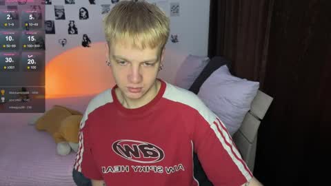 Snapshot of olivertasty chatting on 28, 10, 2025 oliver online show from 28, 10, 2025