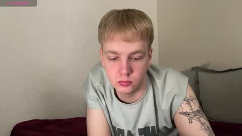 Snapshot of olivertasty chatting on 2, 11, 2025 oliver online show from 2, 11, 2025