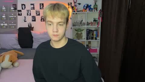 Snapshot of olivertasty chatting on 28, 11, 2025 oliver online show from 28, 11, 2025