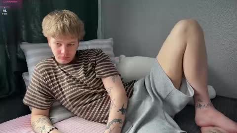 Snapshot of olivertasty chatting on 5, 5, 2026 oliver online show from 5, 5, 2026