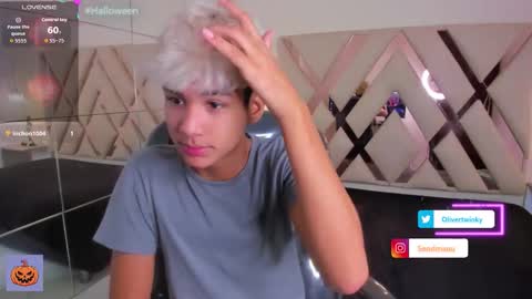 Oliver online show from 9, 10, 2025