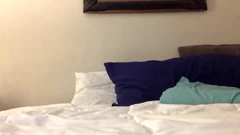 Snapshot of olivertwist1273 chatting on 8, 12, 2024 olivertwist1273 online show from 8, 12, 2024