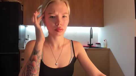 Olivia 3 online show from 29, 12, 2024