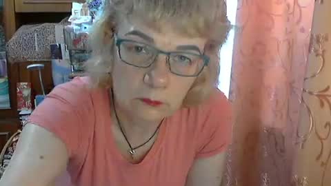 Olivia Mia online show from 7, 5, 2026