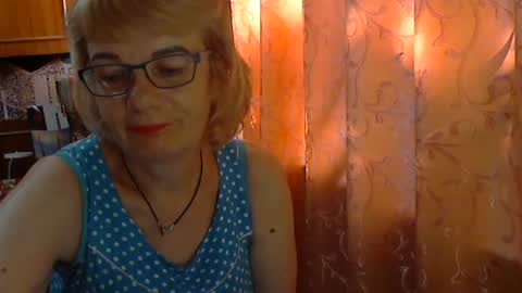 Olivia Mia online show from 21, 6, 2026