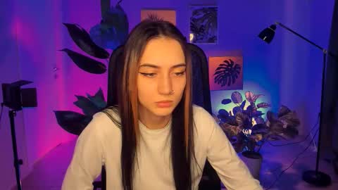 Snapshot of olivia_norton_ chatting on 18, 9, 2025 olivia_norton_ online show from 18, 9, 2025