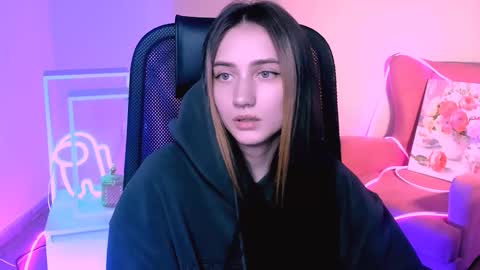 Snapshot of olivia_norton_ chatting on 29, 9, 2025 olivia_norton_ online show from 29, 9, 2025