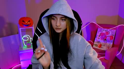 Snapshot of olivia_norton_ chatting on 23, 10, 2025 olivia_norton_ online show from 23, 10, 2025