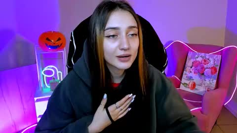 Snapshot of olivia_norton_ chatting on 24, 10, 2025 olivia_norton_ online show from 24, 10, 2025