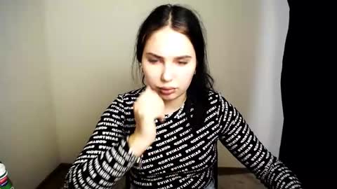 Olivia online show from 17, 11, 2025