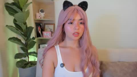 Snapshot of olivia_xd_ chatting on 17, 6, 2026 Olivia online show from 17, 6, 2026