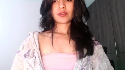 Snapshot of oliviaaa__ chatting on 24, 1, 2025 oliviaaa__ online show from 24, 1, 2025