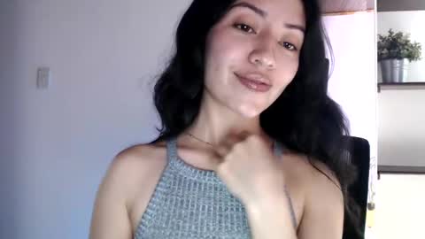 Snapshot of oliviaaa__ chatting on 17, 10, 2025 oliviaaa__ online show from 17, 10, 2025